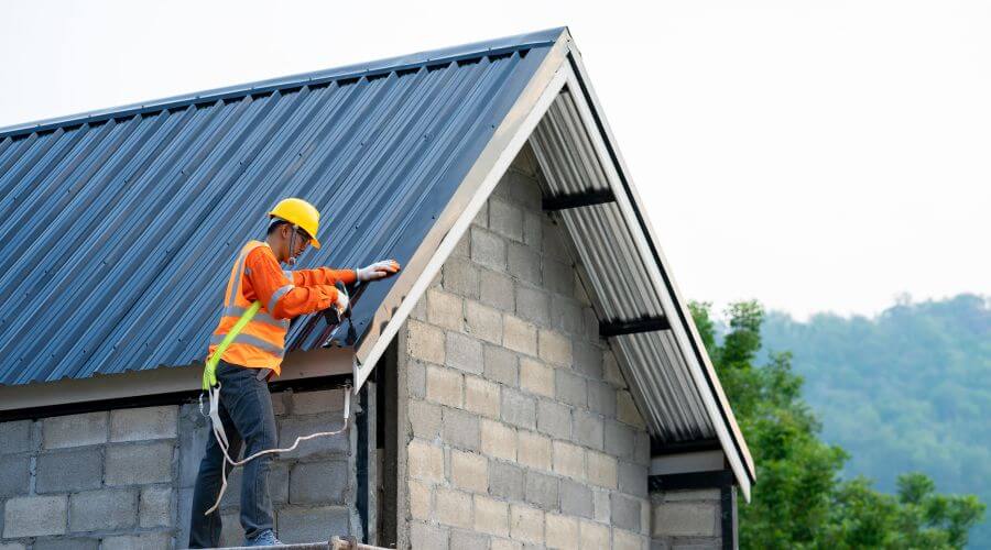 Professional Flat Roofing Installation in Connersville, IN